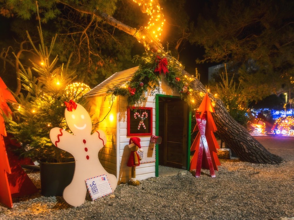 Illuminated Christmas installation at Advent Crikvenica